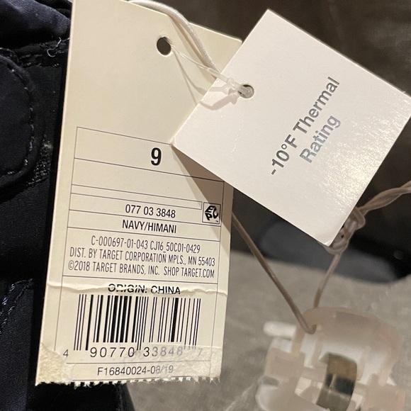 NWT Cat & Jack winter snow boots, size 9 - Picture 4 of 4